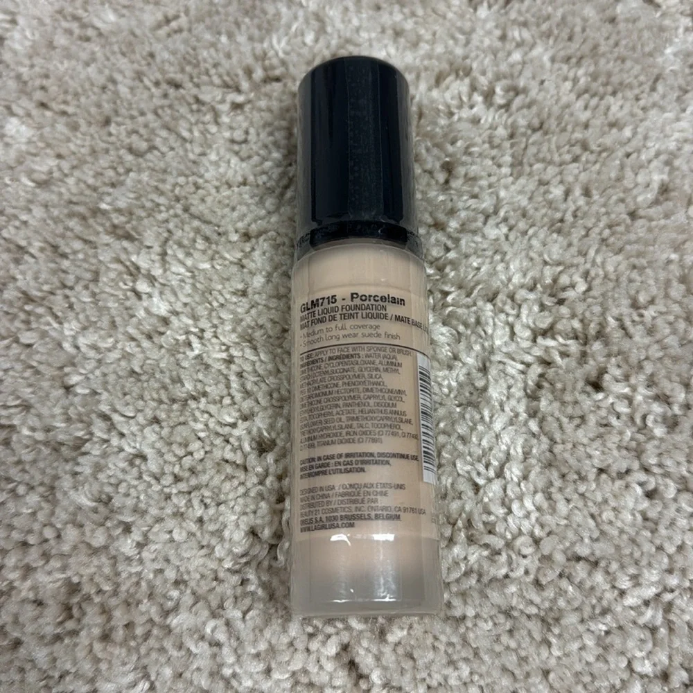 NEW‎ L.A. Girl PRO.Matte Foundation - Porcelain